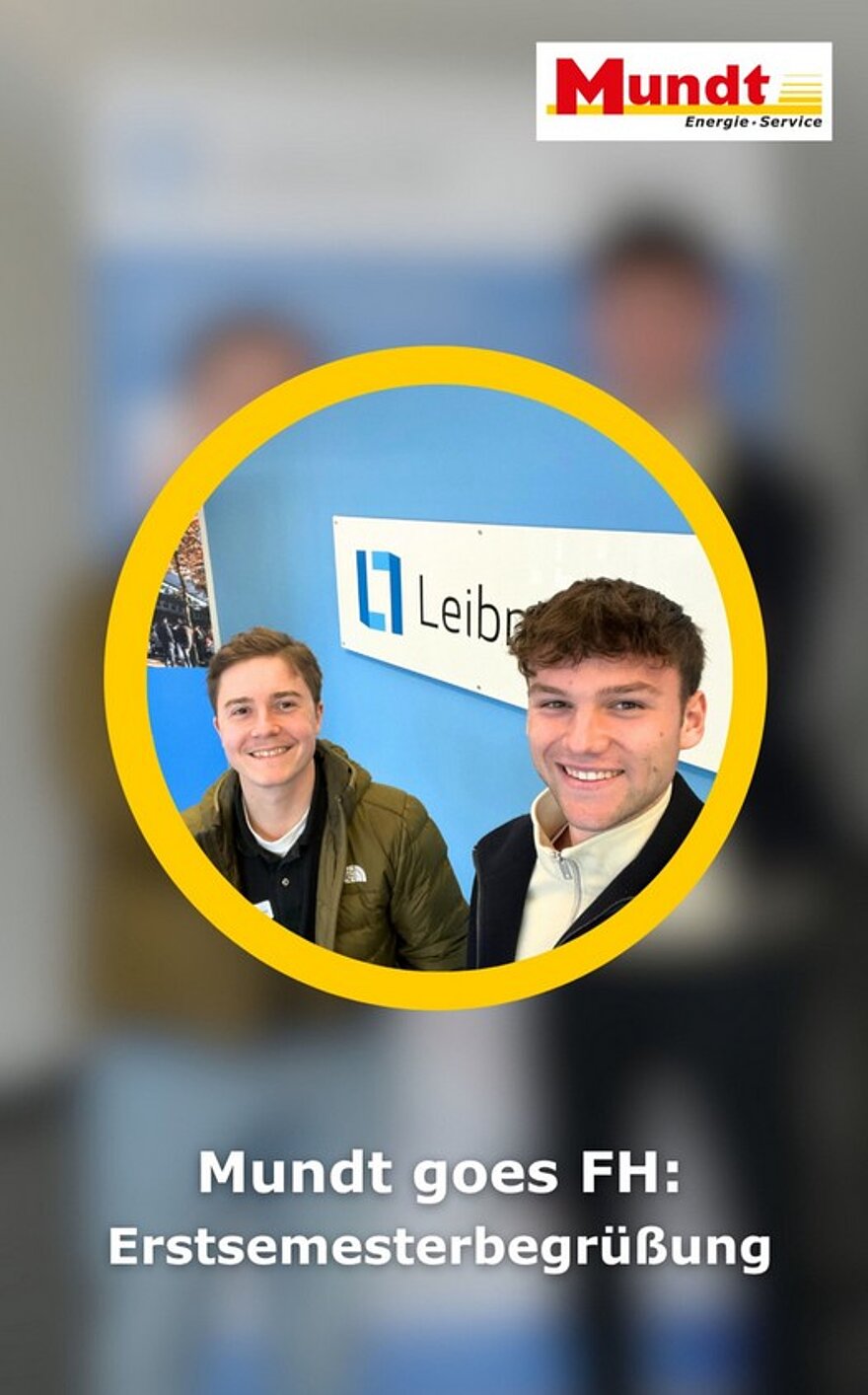 Zwei junge Männer sind in einem gelben Kreis und um diesen verschwommen zu sehen, mit den Worten darunter:"Mundt geht FH:Erstsemesterbegrüßung"